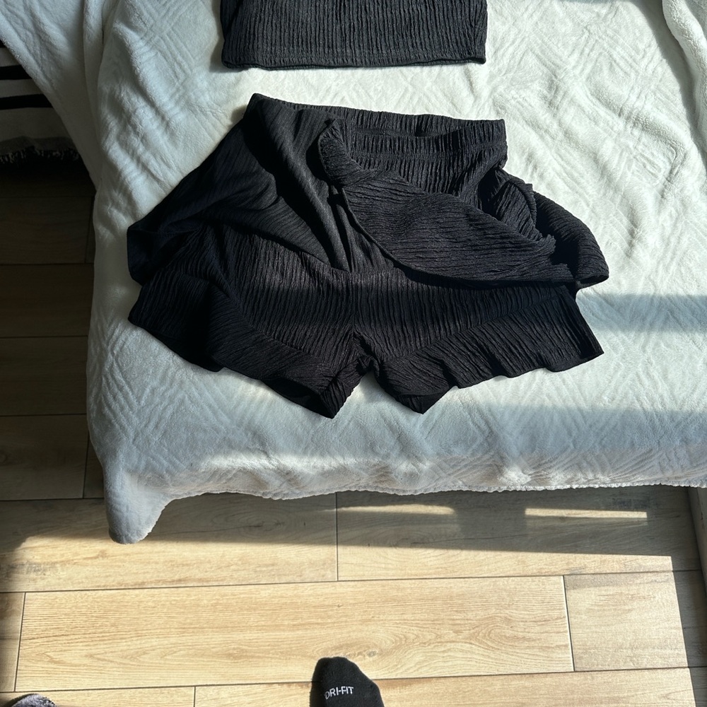 Black Ribbed Two-Piece Set - Picture 3 of 3